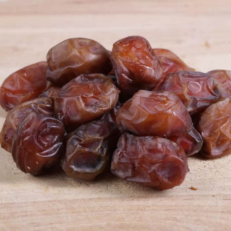 تصویر 3 از خرما مضافتی آریا با بسته بندی بهداشتی و کیفیت قابل اعتماد